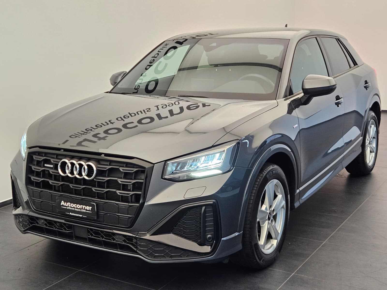 AUDI Q2 40 TFSI S line Attraction quattro S-tronic-image-2