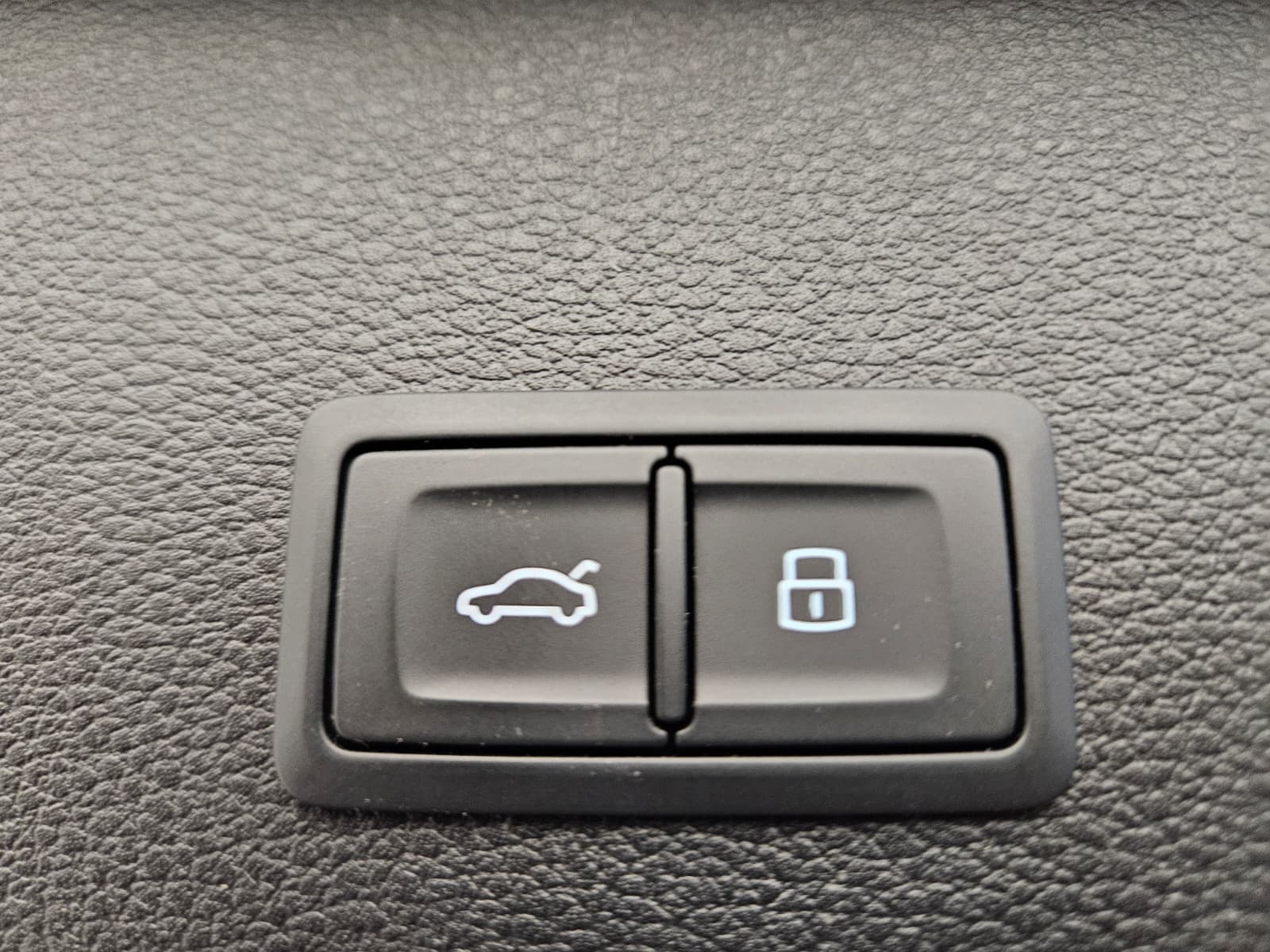 AUDI Q2 40 TFSI S line Attraction quattro S-tronic-image-15