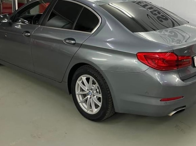 BMW 540i xDrive Luxury Line Steptronic-image-1