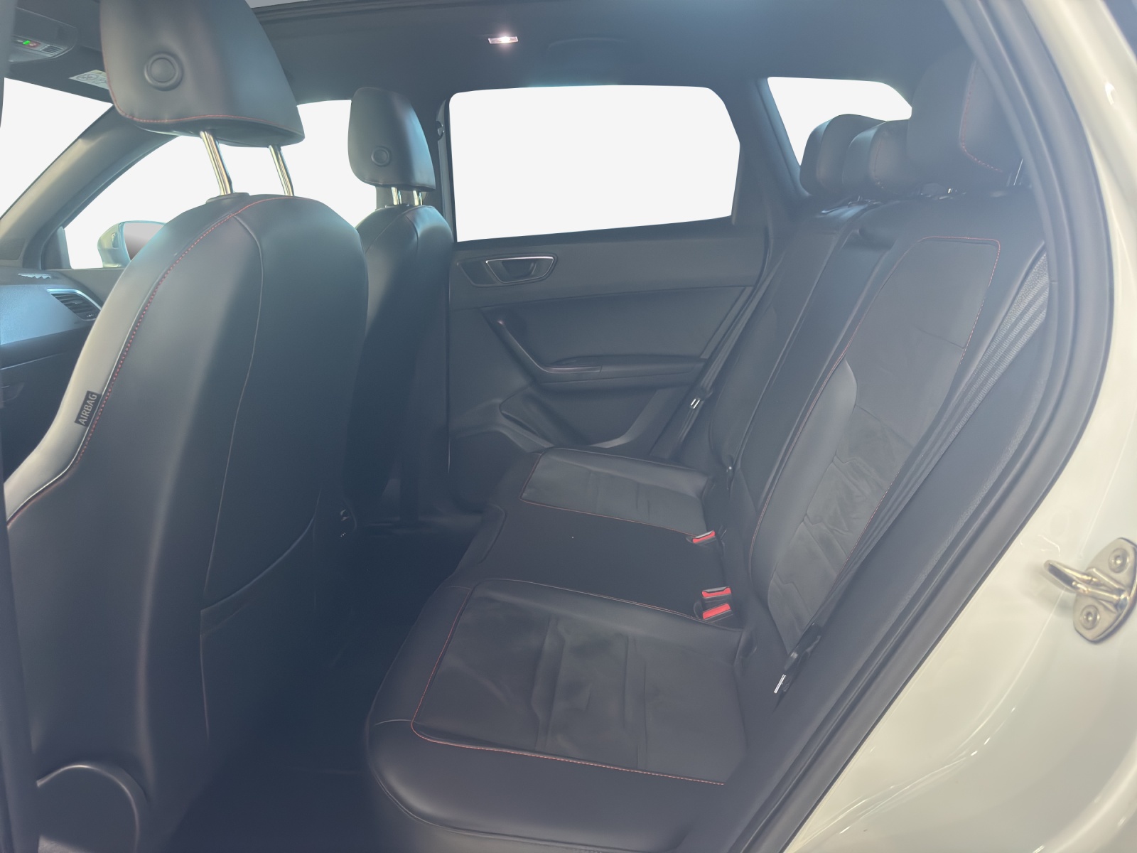 SEAT Ateca 2.0 TSI Hola FR 4Drive DSG-image-11