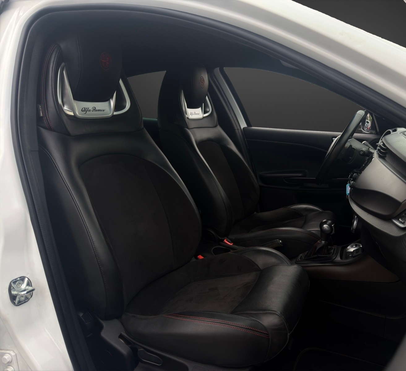 ALFA ROMEO Giulietta 1750 TBi Veloce TCT mit 241 PS-image-8