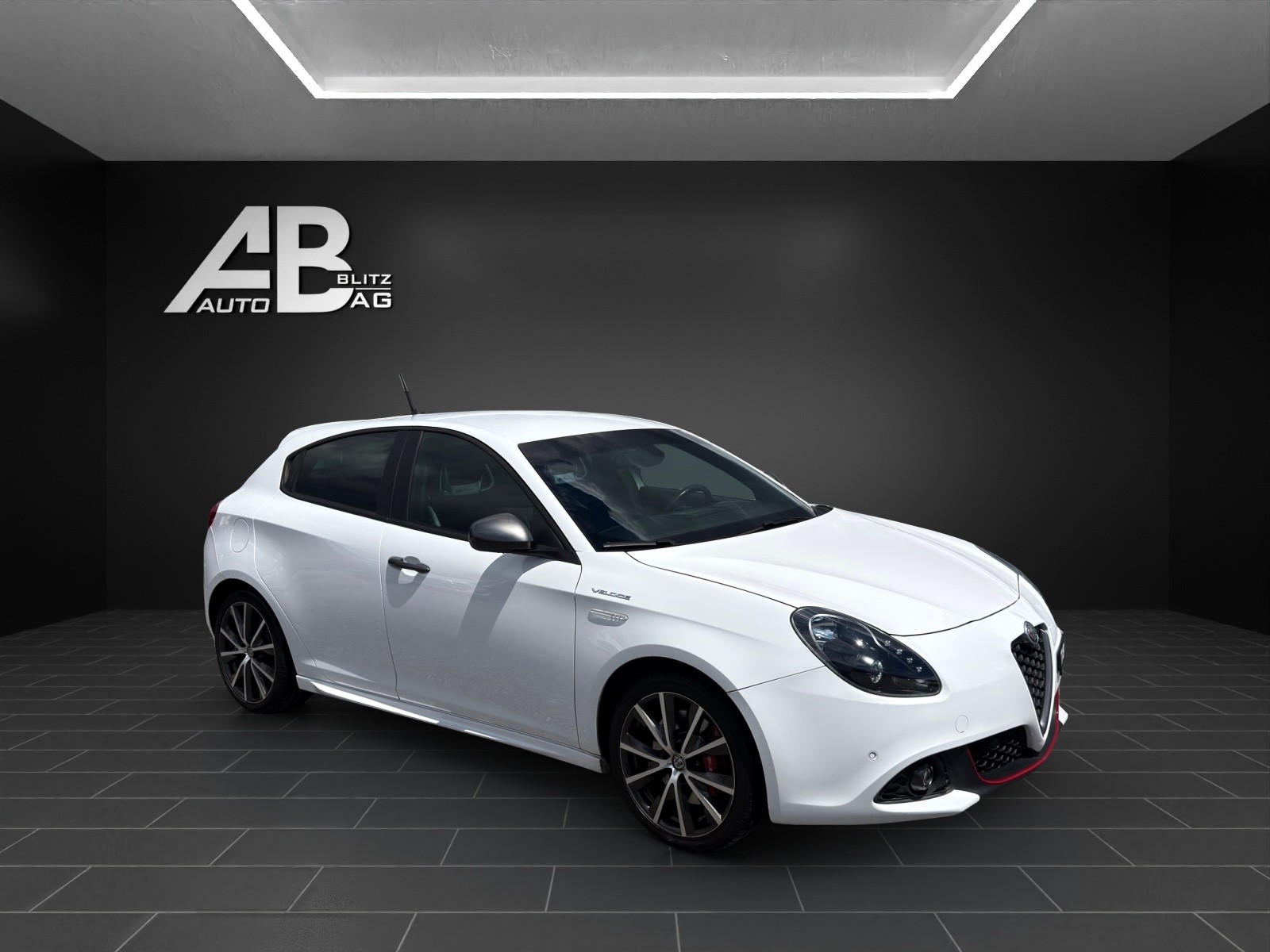 ALFA ROMEO Giulietta 1750 TBi Veloce TCT mit 241 PS-image-5