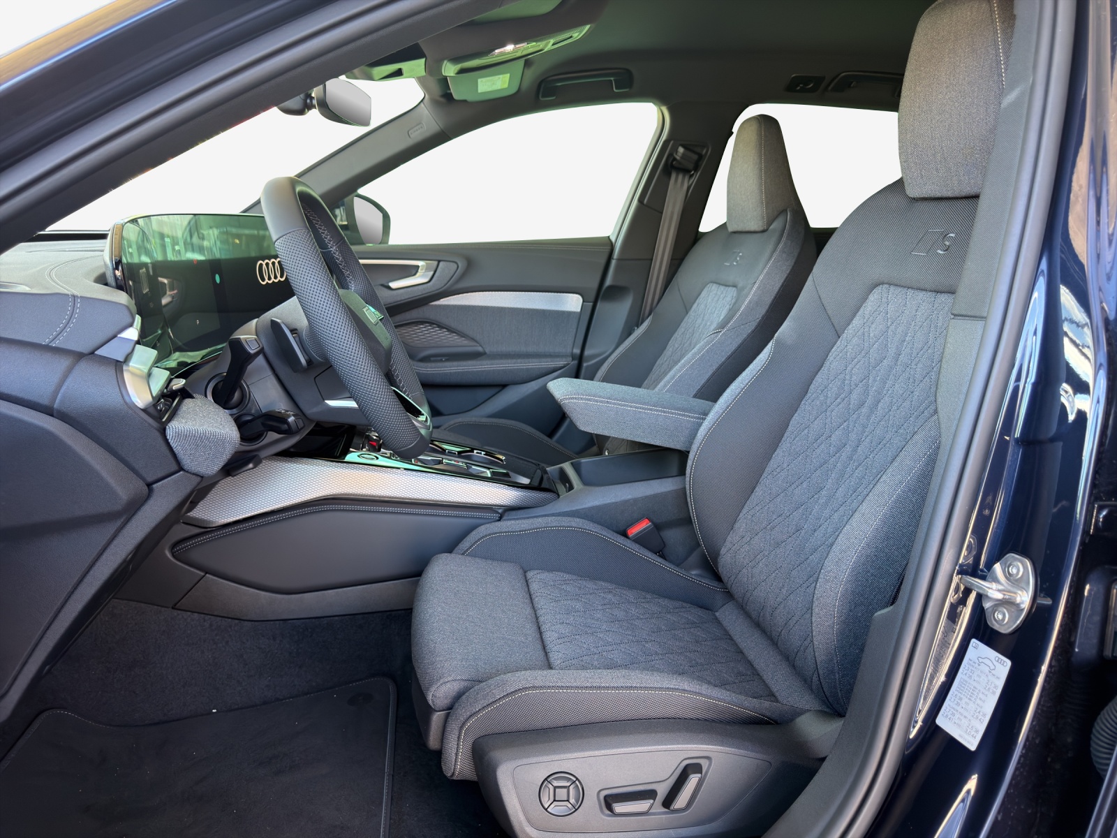 AUDI A5 Avant TFSI quattro 150 kW S tronic-image-6