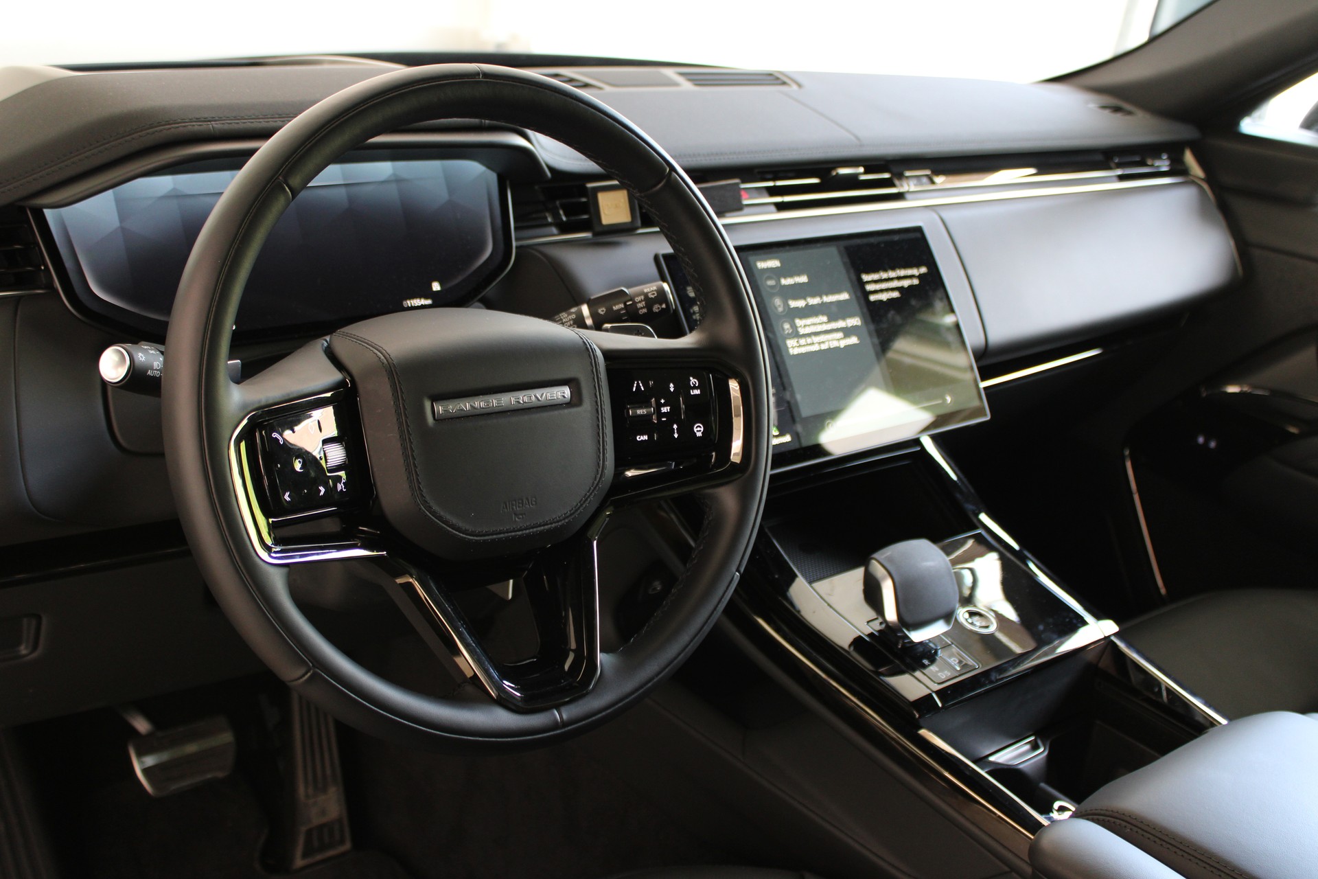 LAND ROVER Range Rover Sport D300 3.0 TD6 MHEV Dynamic HSE Automatic-image-12