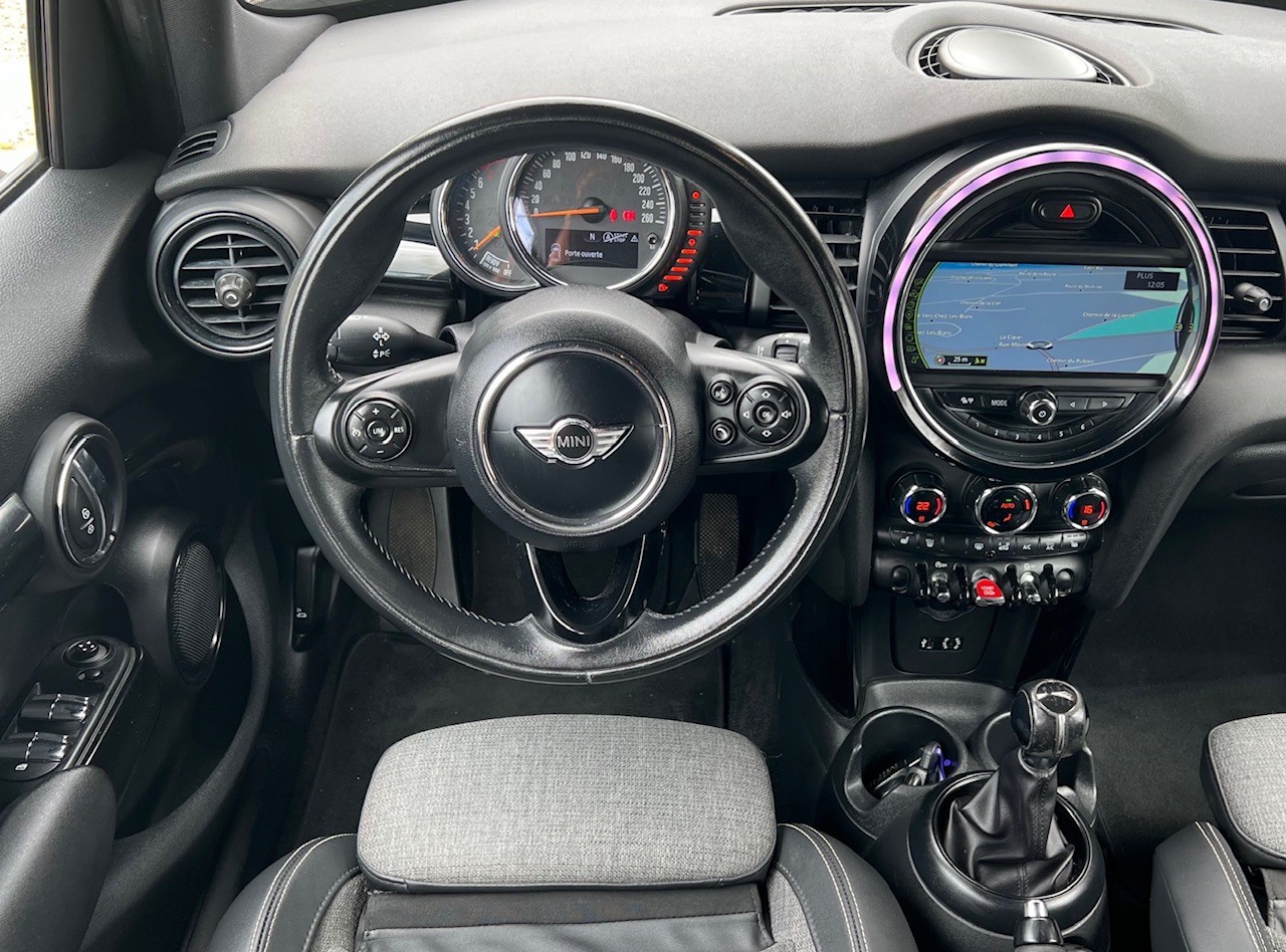 MINI Cooper-image-10