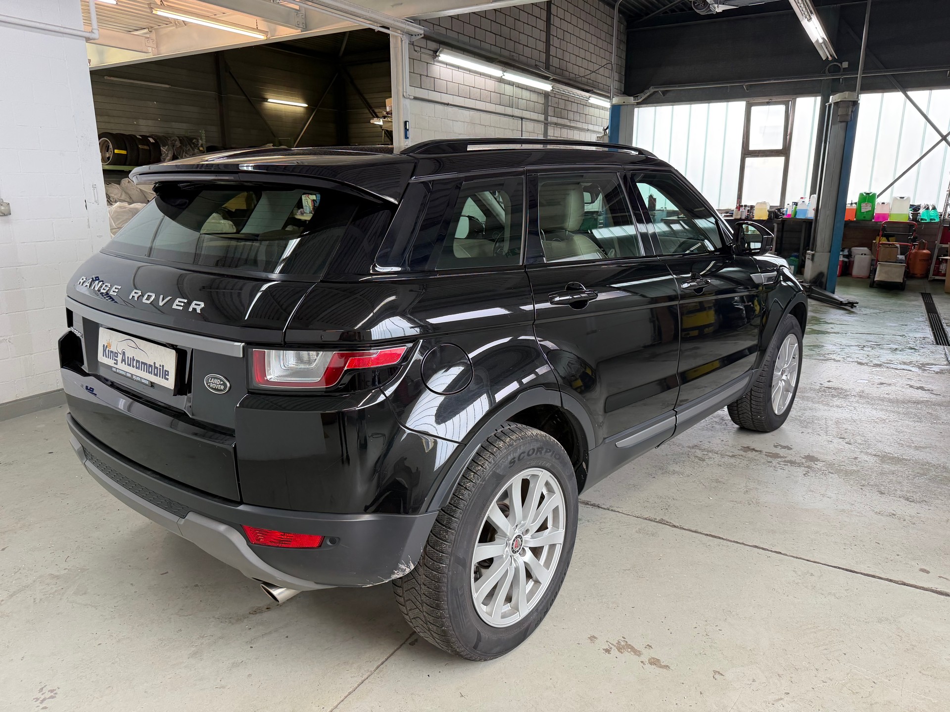 LAND ROVER Range Rover Evoque 2.0 Si4 SE AT9 | CH-Auto | Ab MFK 03.2026 | Pano Dach-image-6
