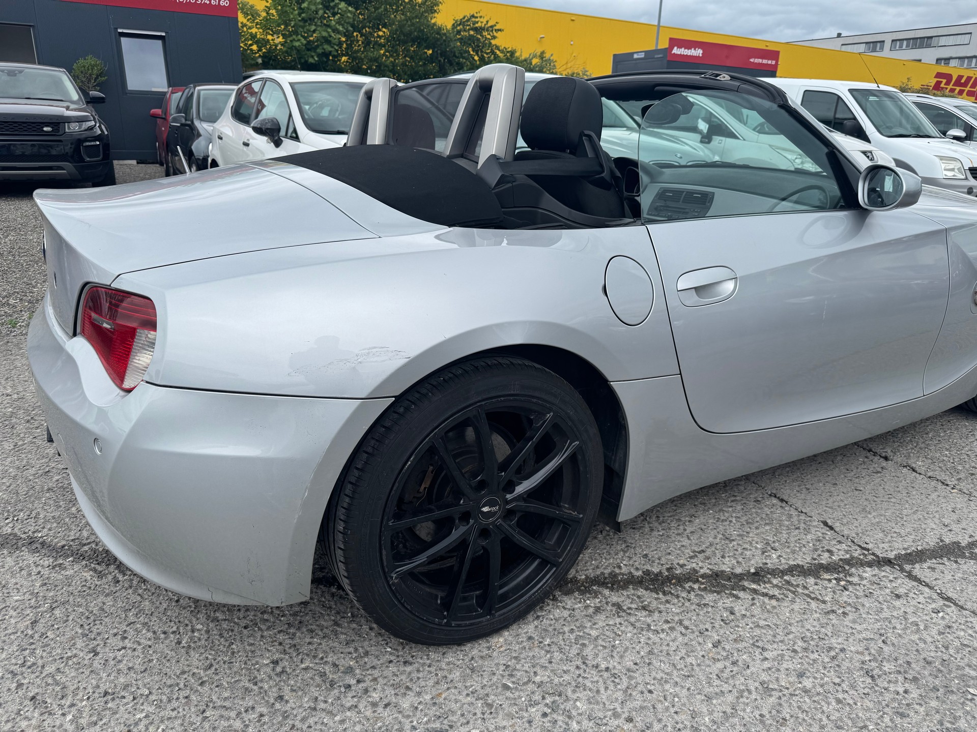 BMW Z4 2.0i Roadster-image-4