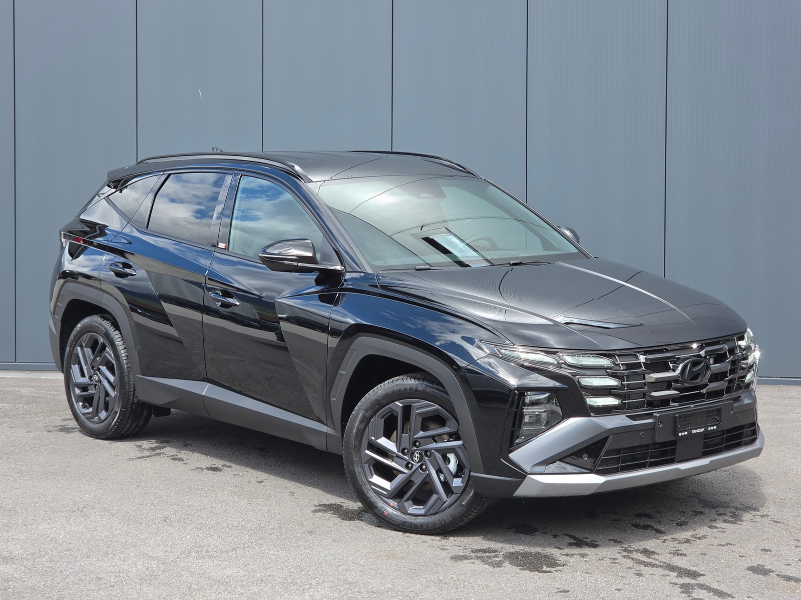 Hyundai Tucson 1.6 HEV OrBlLi 4WD — photo 1