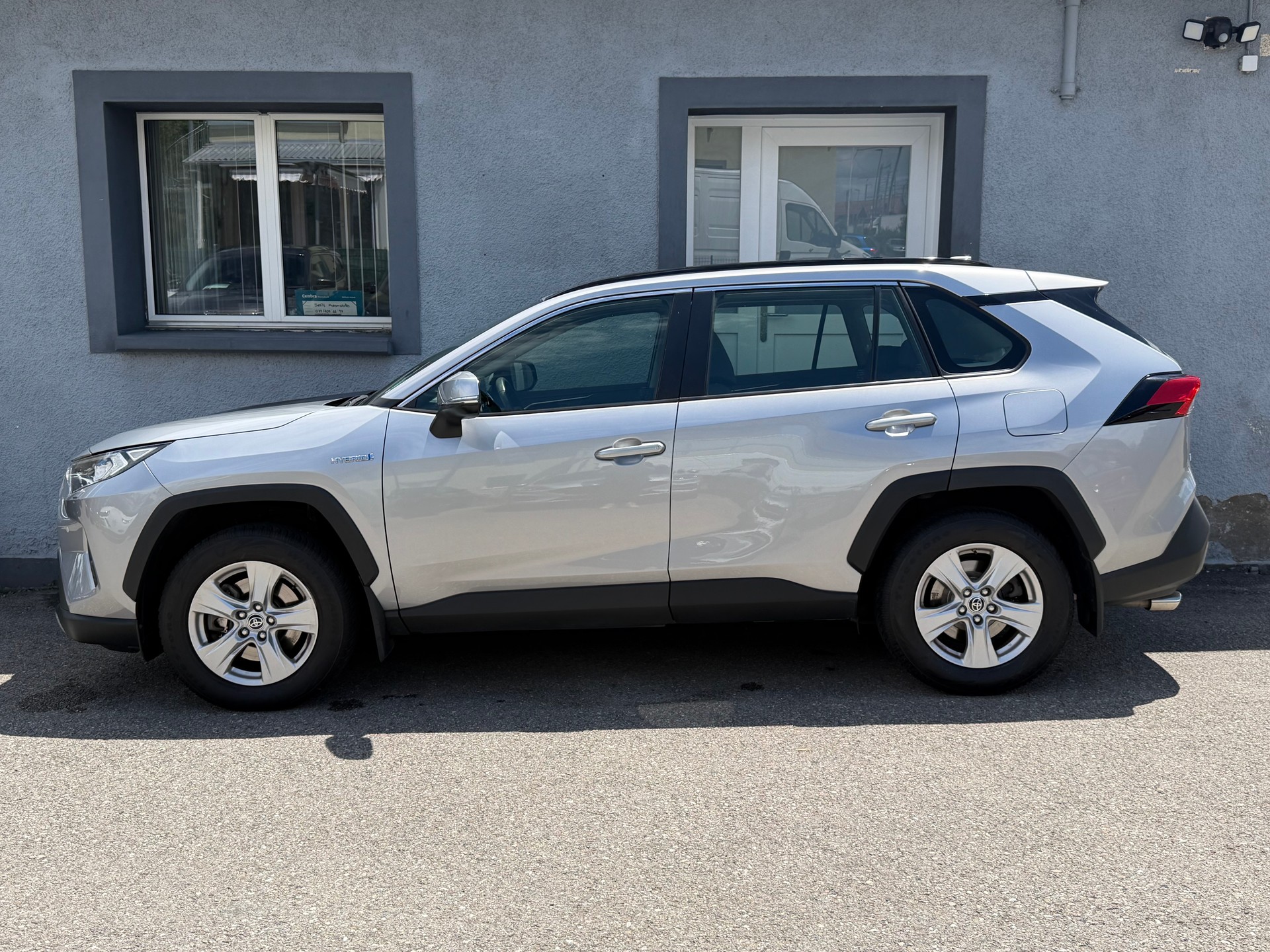 TOYOTA RAV-4 2.5 HSD Comfort e-CVT 4WD-image-2