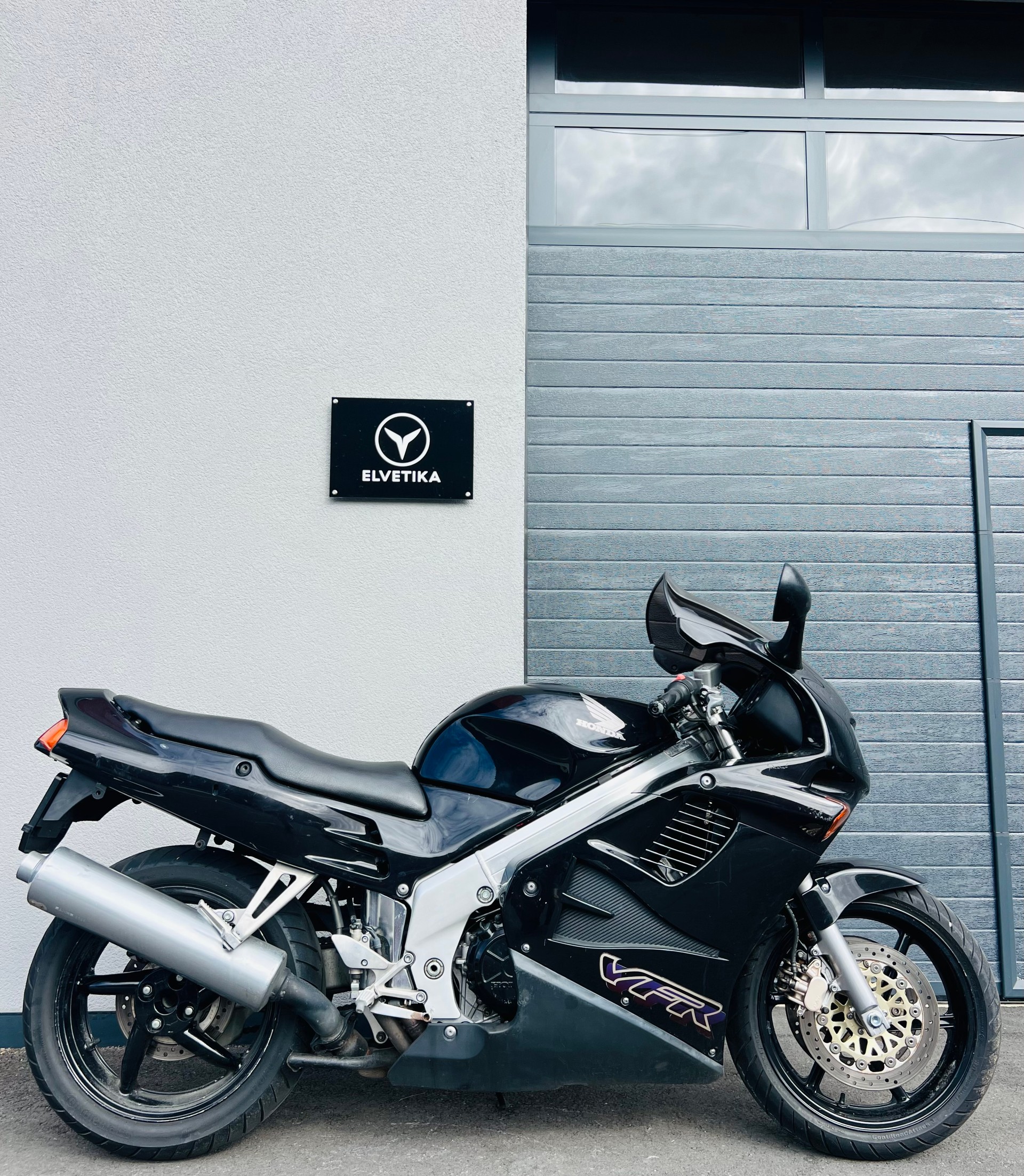 HONDA VFR 750 F R-V