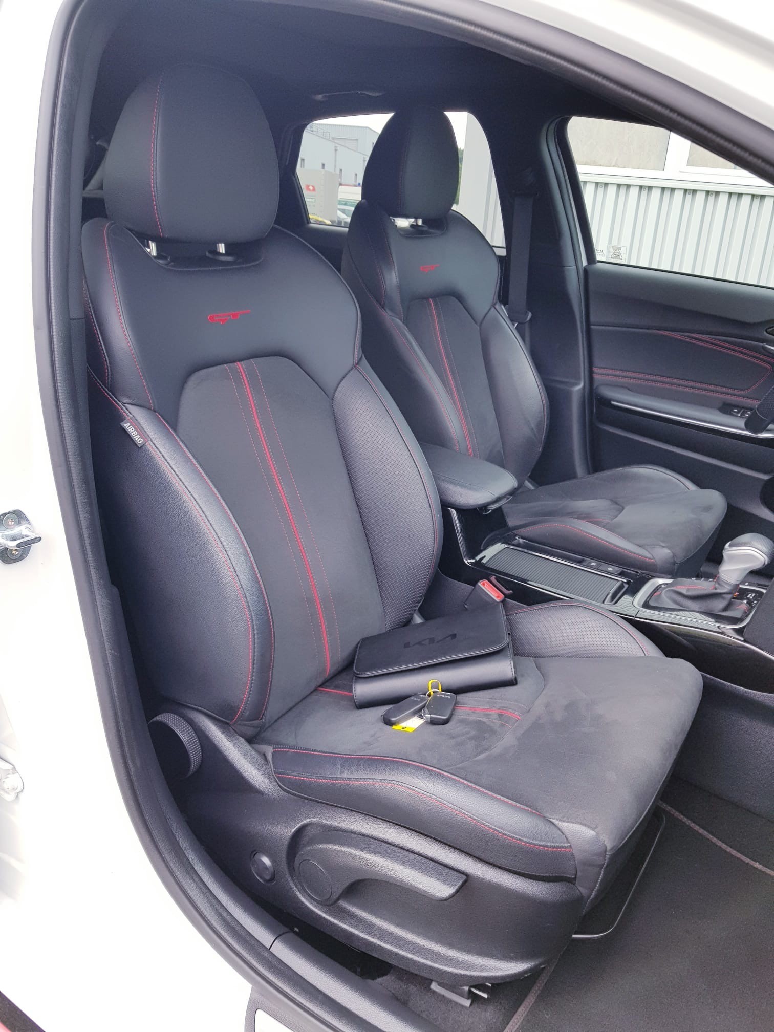 KIA Ceed GT 1.6 T-GDi GT DCT-image-8
