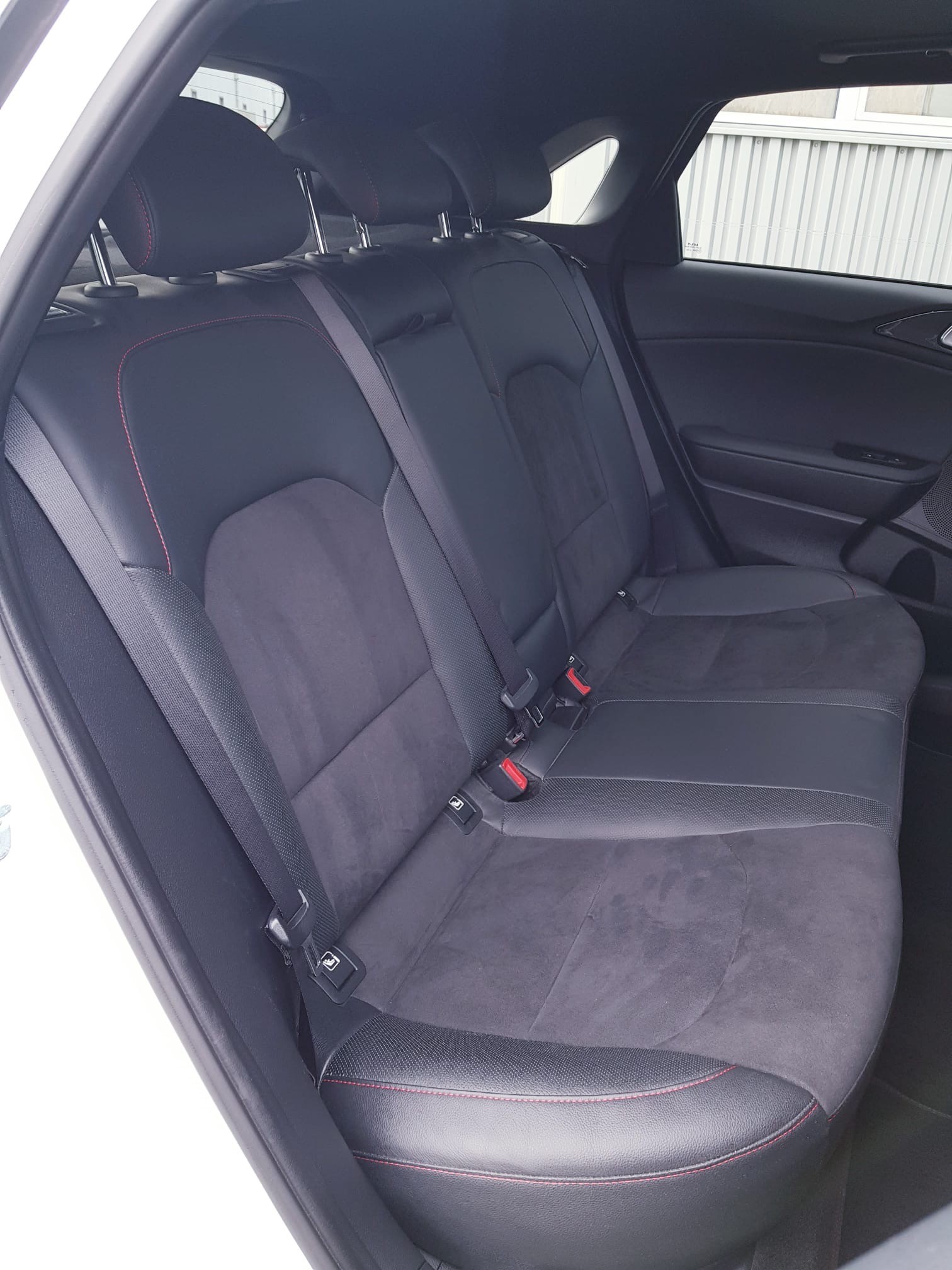KIA Ceed GT 1.6 T-GDi GT DCT-image-10