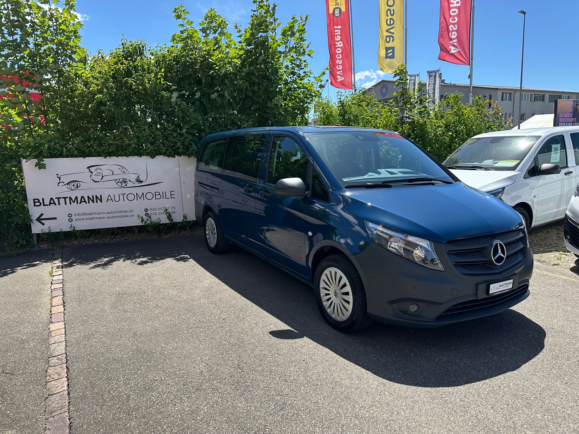 MERCEDES-BENZ Vito 114 CDI Lang Pro Tourer 4Matic 9G-Tronic-image-0
