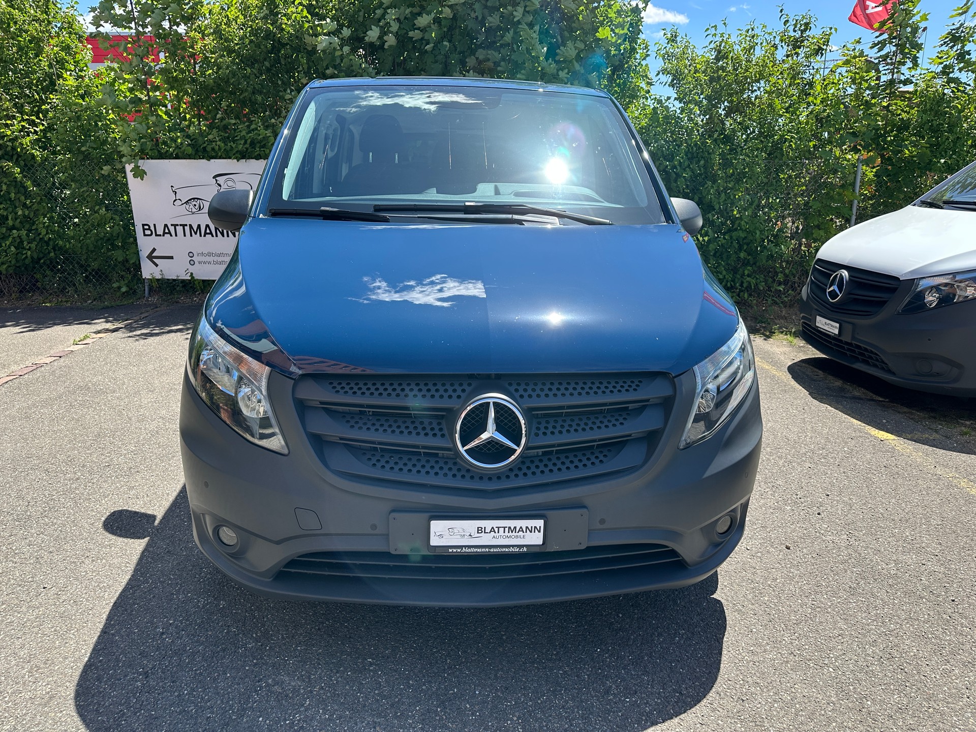 MERCEDES-BENZ Vito 114 CDI Lang Pro Tourer 4Matic 9G-Tronic-image-1