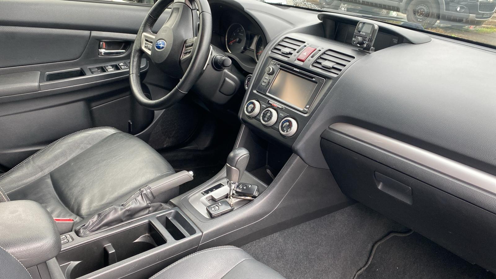 SUBARU XV 2.0 Swiss Two AWD CVT-image-9