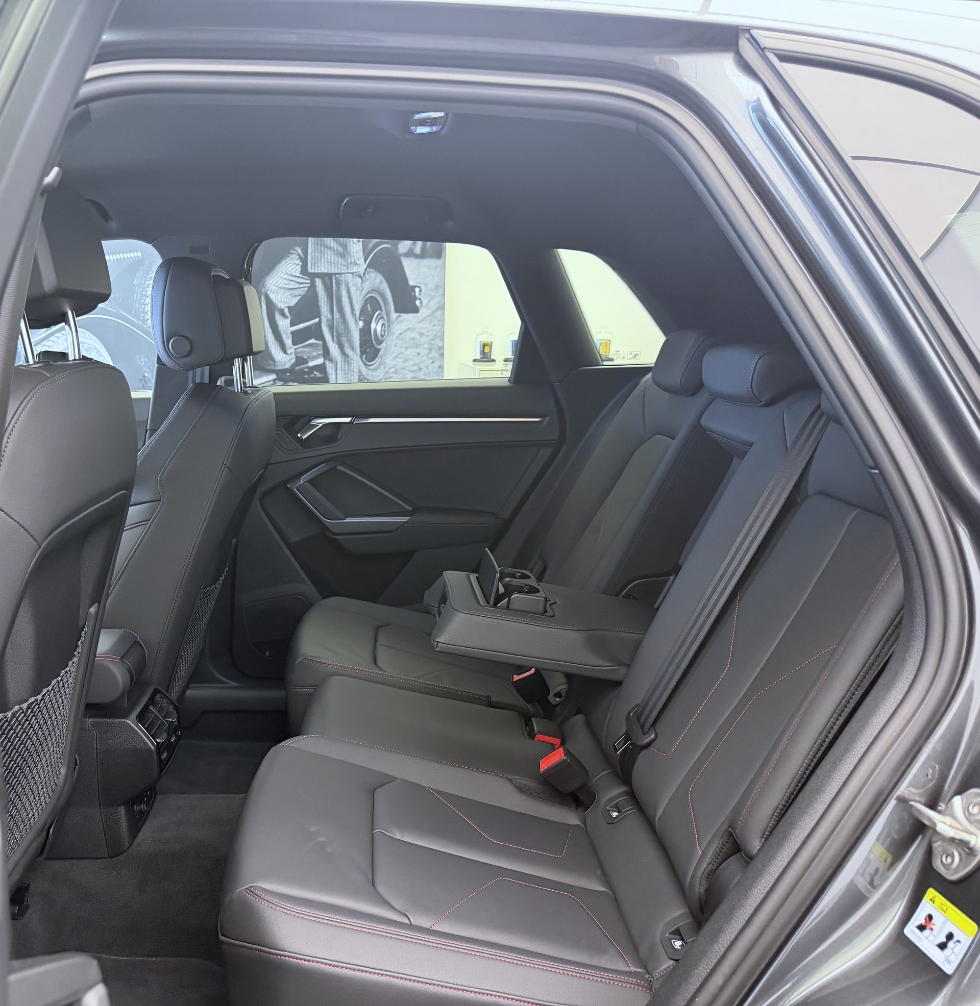 AUDI Q3 45 TFSI quattro S-tronic-image-22