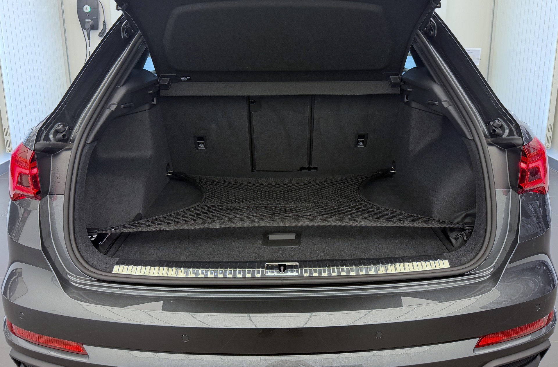 AUDI Q3 45 TFSI quattro S-tronic-image-23