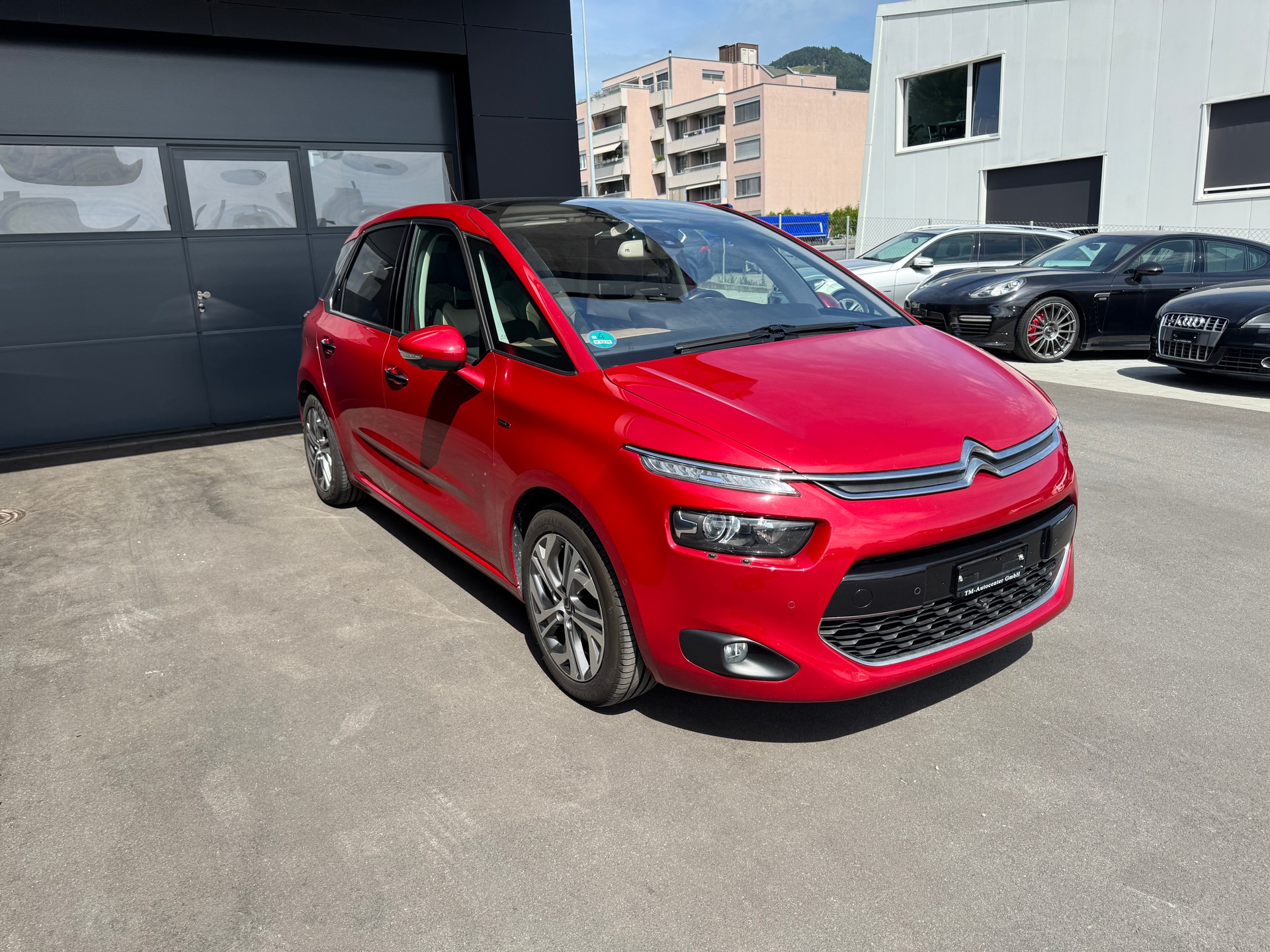CITROEN C4 Picasso 1.6 e-HDi Attraction ETG6-image-1