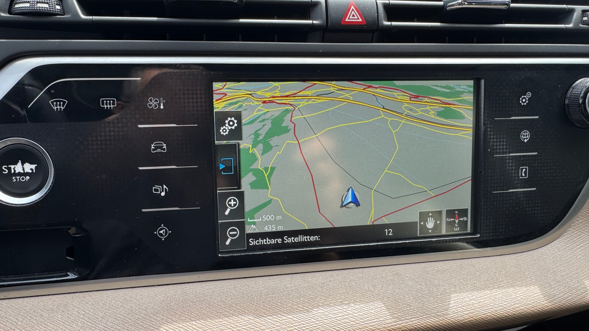 CITROEN C4 Picasso 1.6 e-HDi Attraction ETG6-image-12