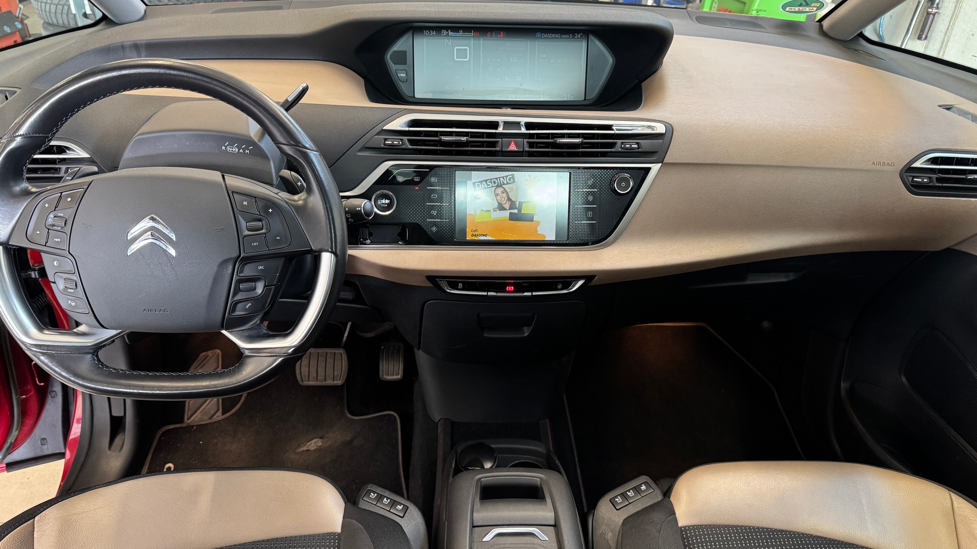 CITROEN C4 Picasso 1.6 e-HDi Attraction ETG6-image-4