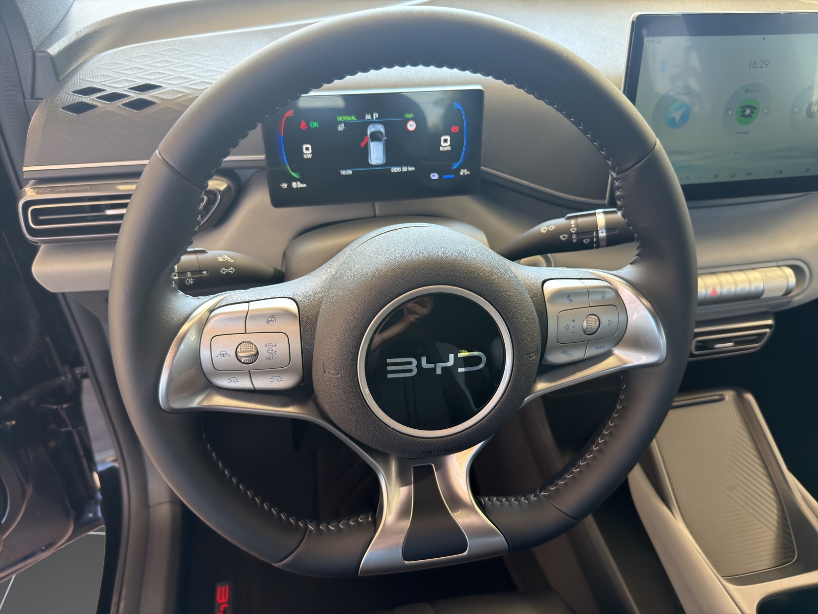 BYD Dolphin Surf Boost 43 kWh-image-12