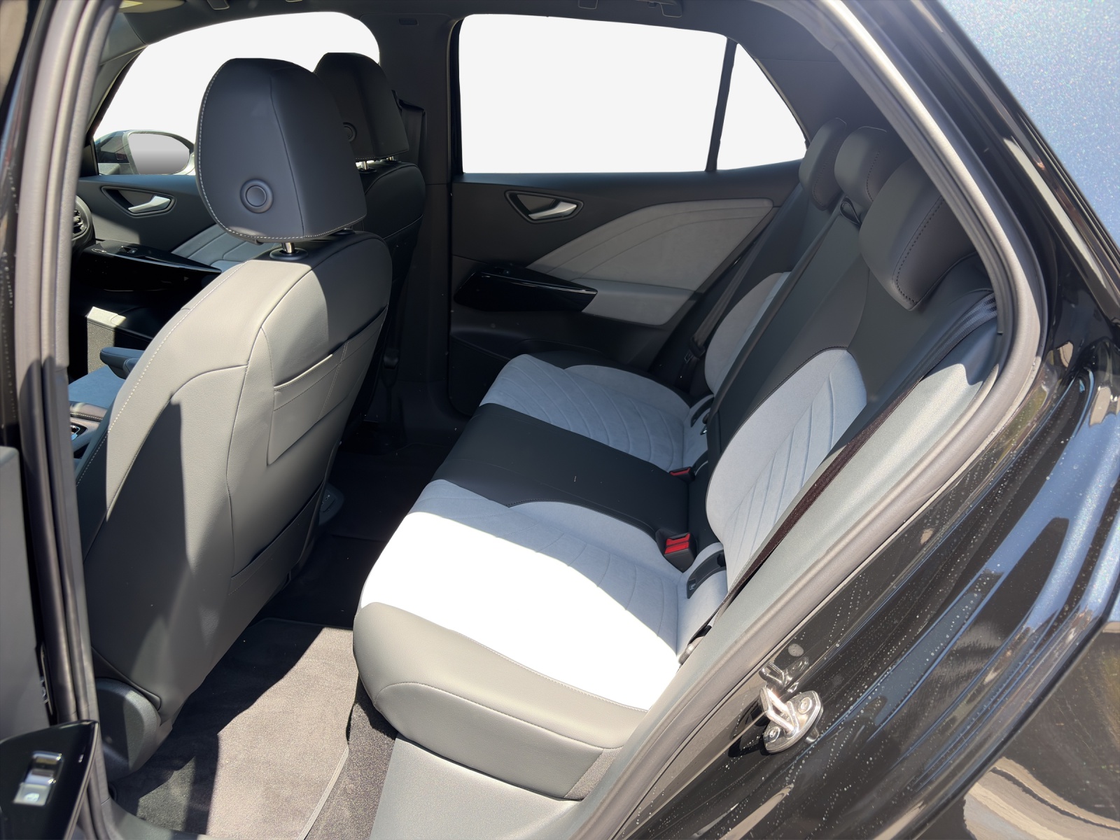 VW ID.3 Pro 59 kWh Pro United-image-12