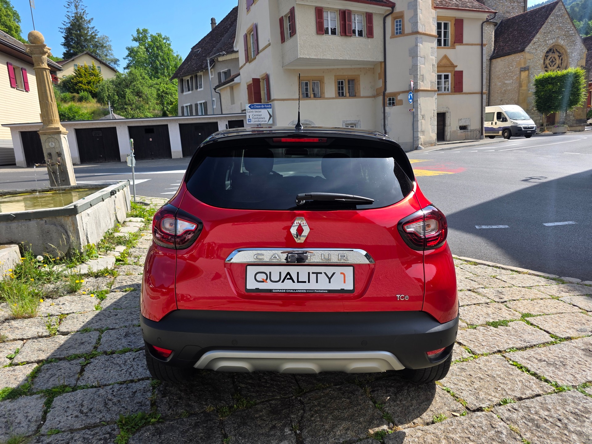 RENAULT Captur 1.2 T 16V Editione One EDC-image-4