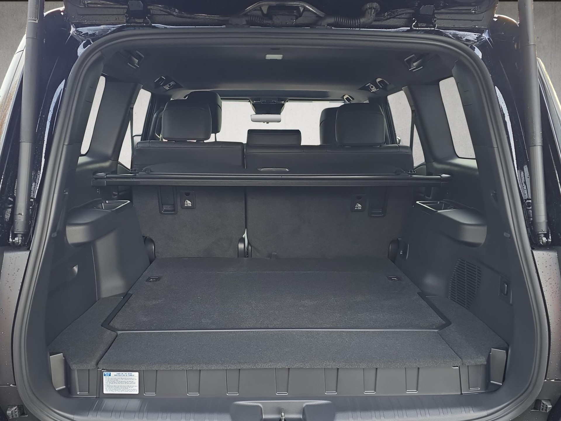 TOYOTA Land Cruiser 2.8 D 48V Invincible-image-12