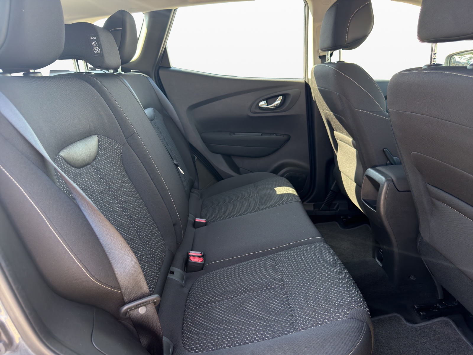 RENAULT Kadjar 1.5 dCi Zen EDC-image-18