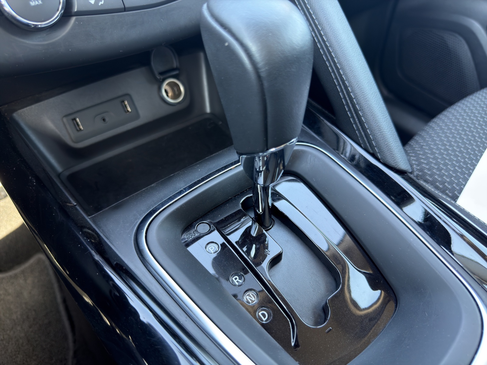 RENAULT Kadjar 1.5 dCi Zen EDC-image-29