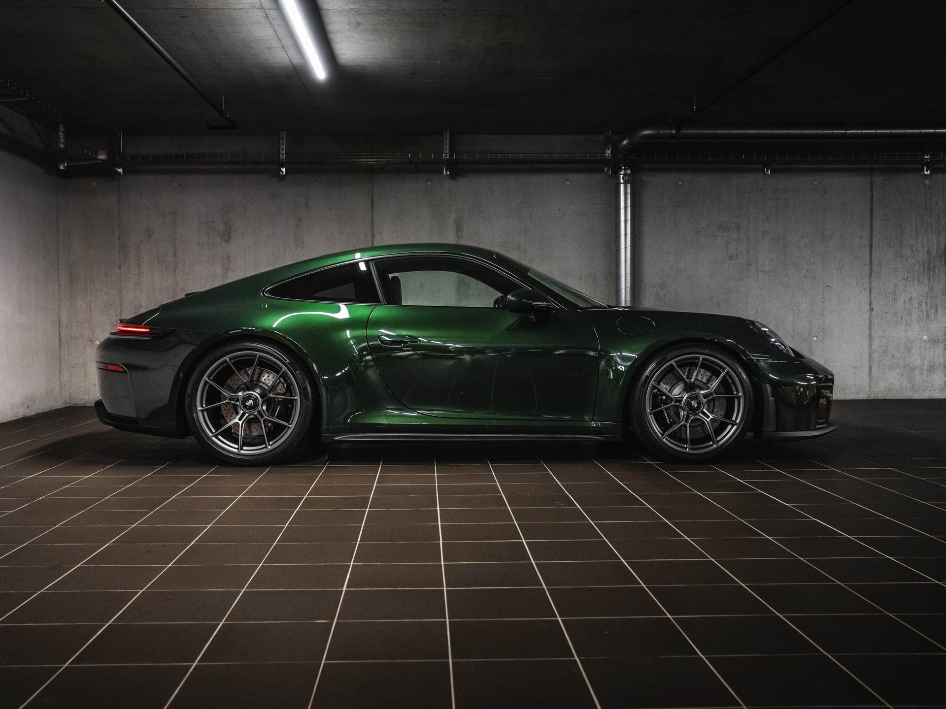 PORSCHE 911 Carrera GT3 PDK Touring-image-1
