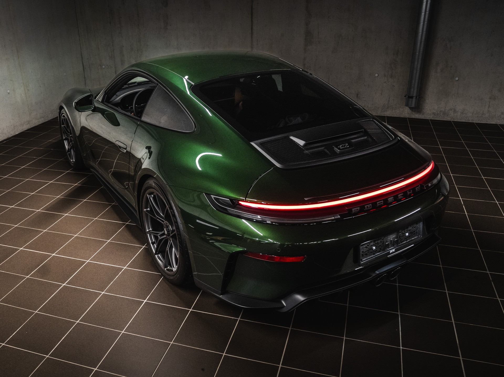 PORSCHE 911 Carrera GT3 PDK Touring-image-5