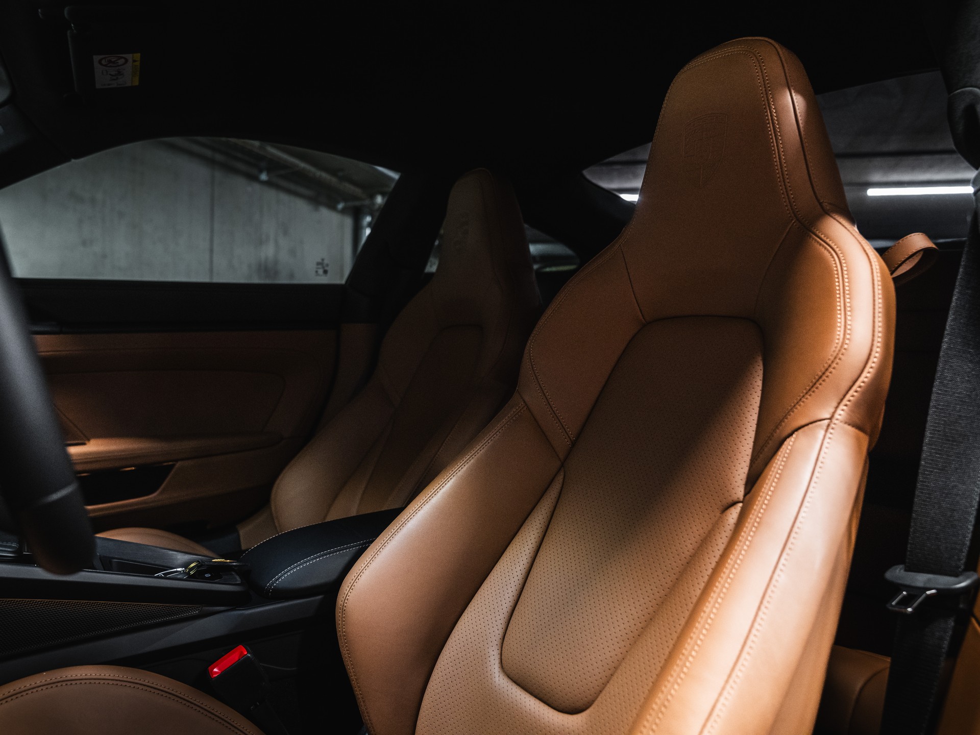 PORSCHE 911 Carrera GT3 PDK Touring-image-8