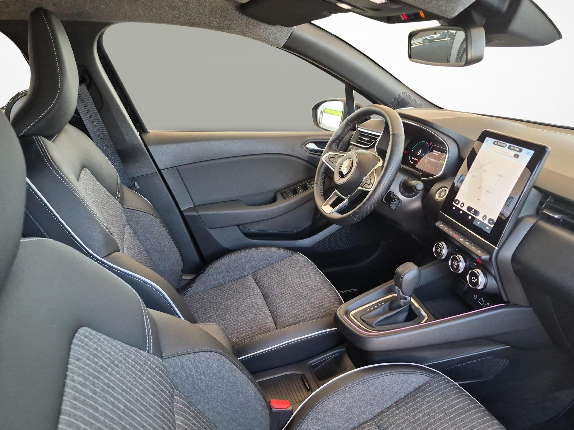 MITSUBISHI Colt 1.6 HEV Instyle / ab 3,99% Leasing bei Abschluss einer Protect Autoversicherung-image-9