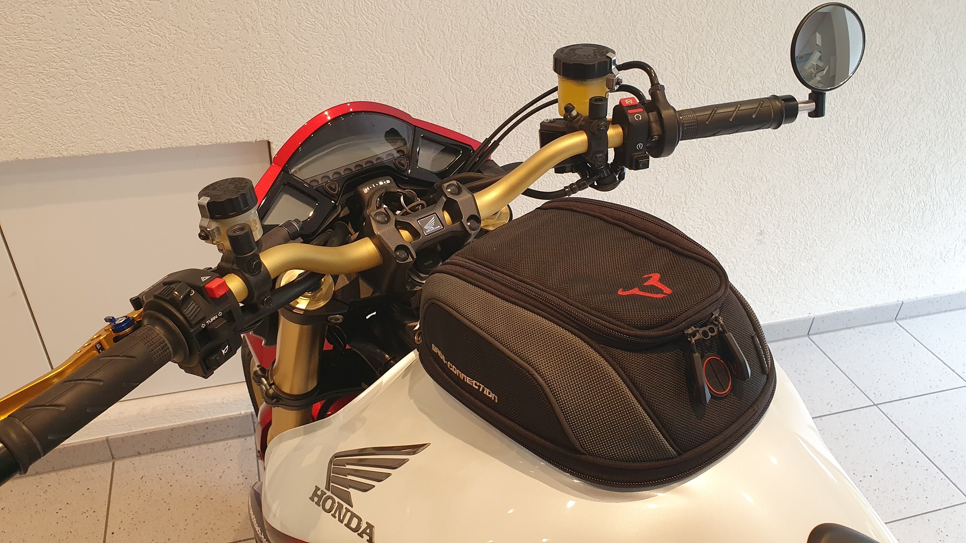HONDA CB 1000 R ABS-image-10