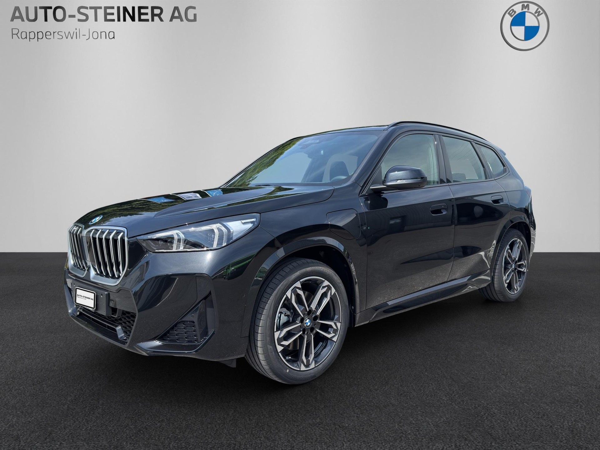 BMW X1 30e xDrive M Sport-image-0