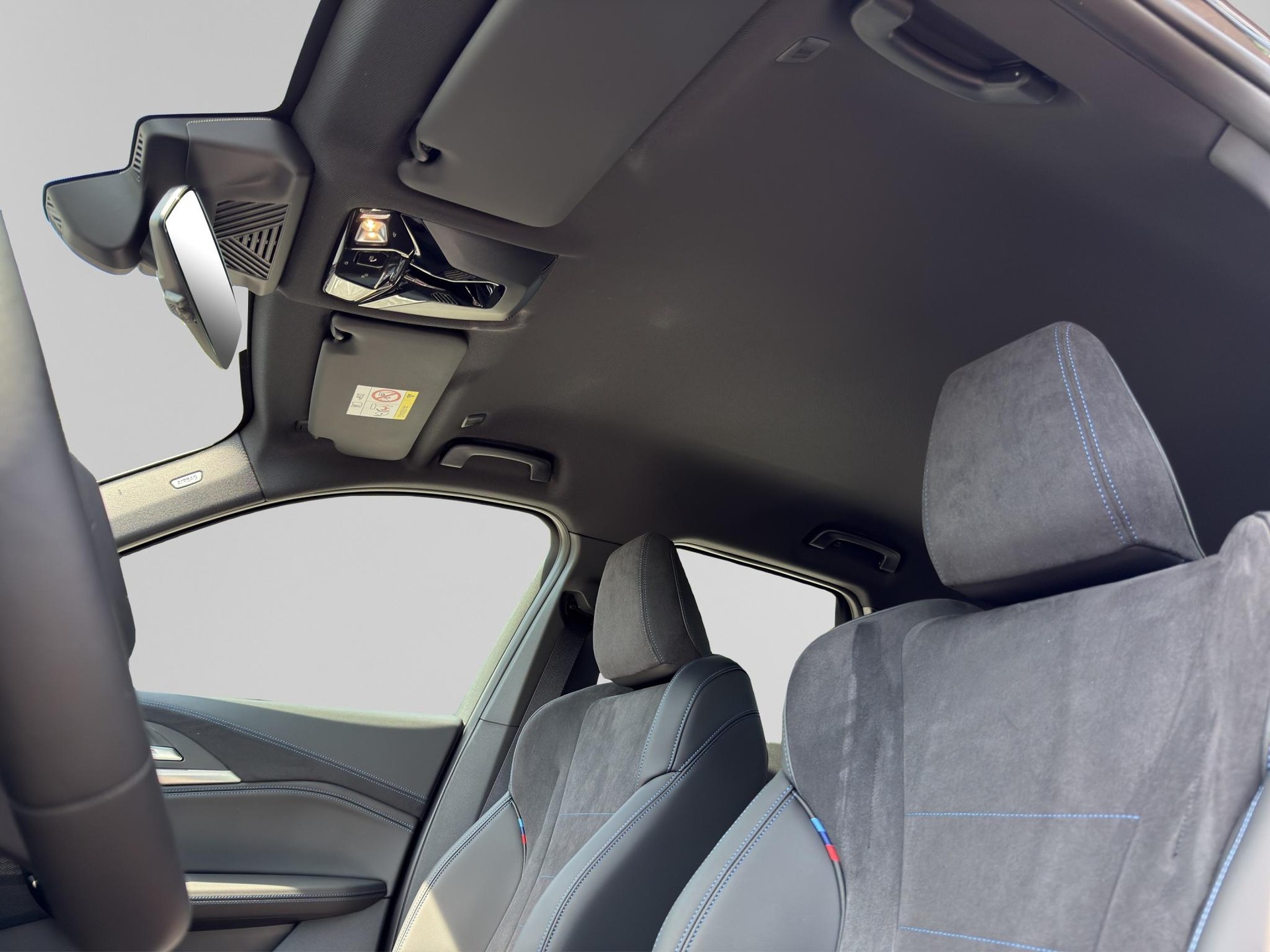 BMW X1 30e xDrive M Sport-image-11