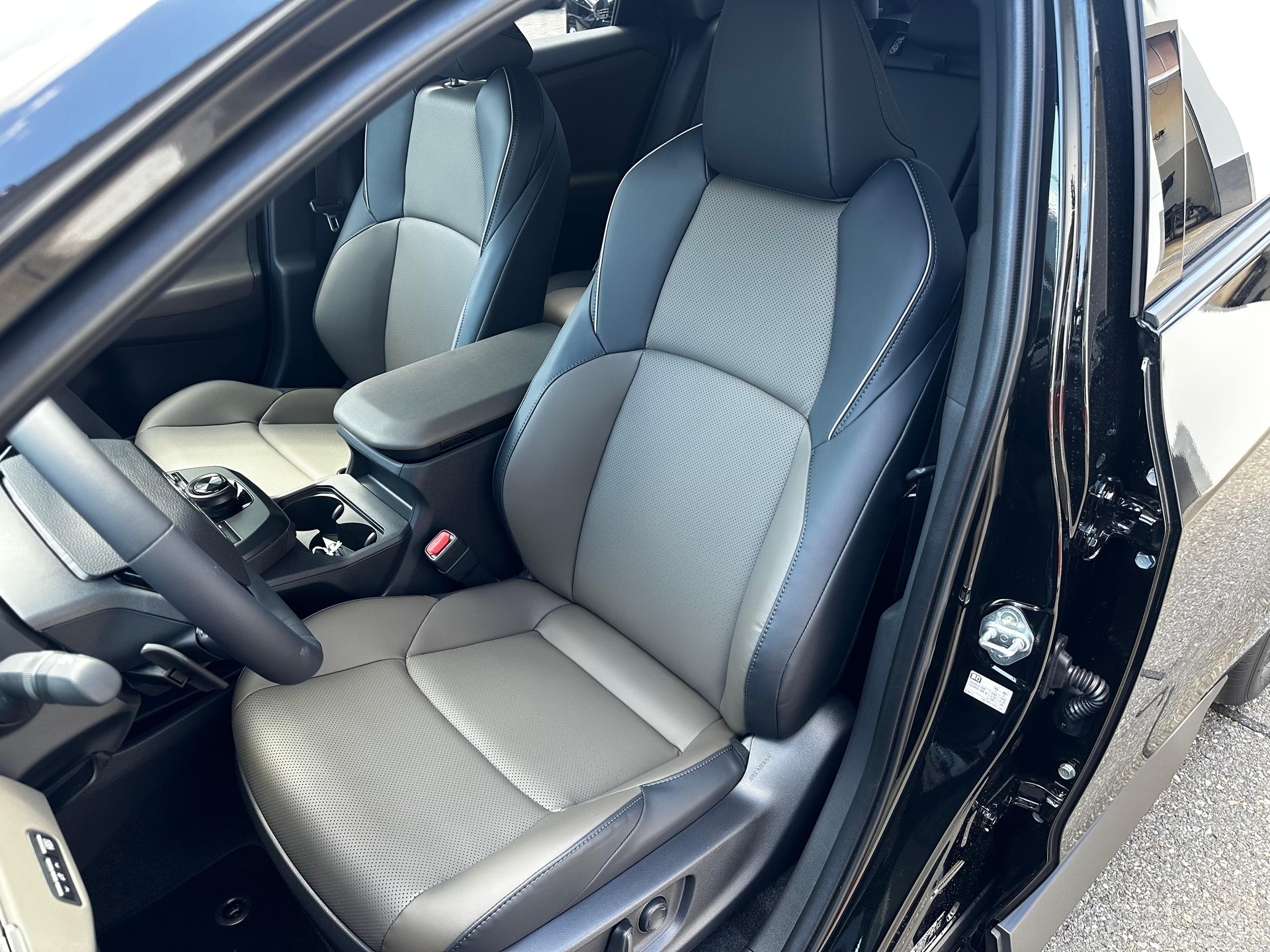 TOYOTA bZ4X Touring Premium AWD-image-7
