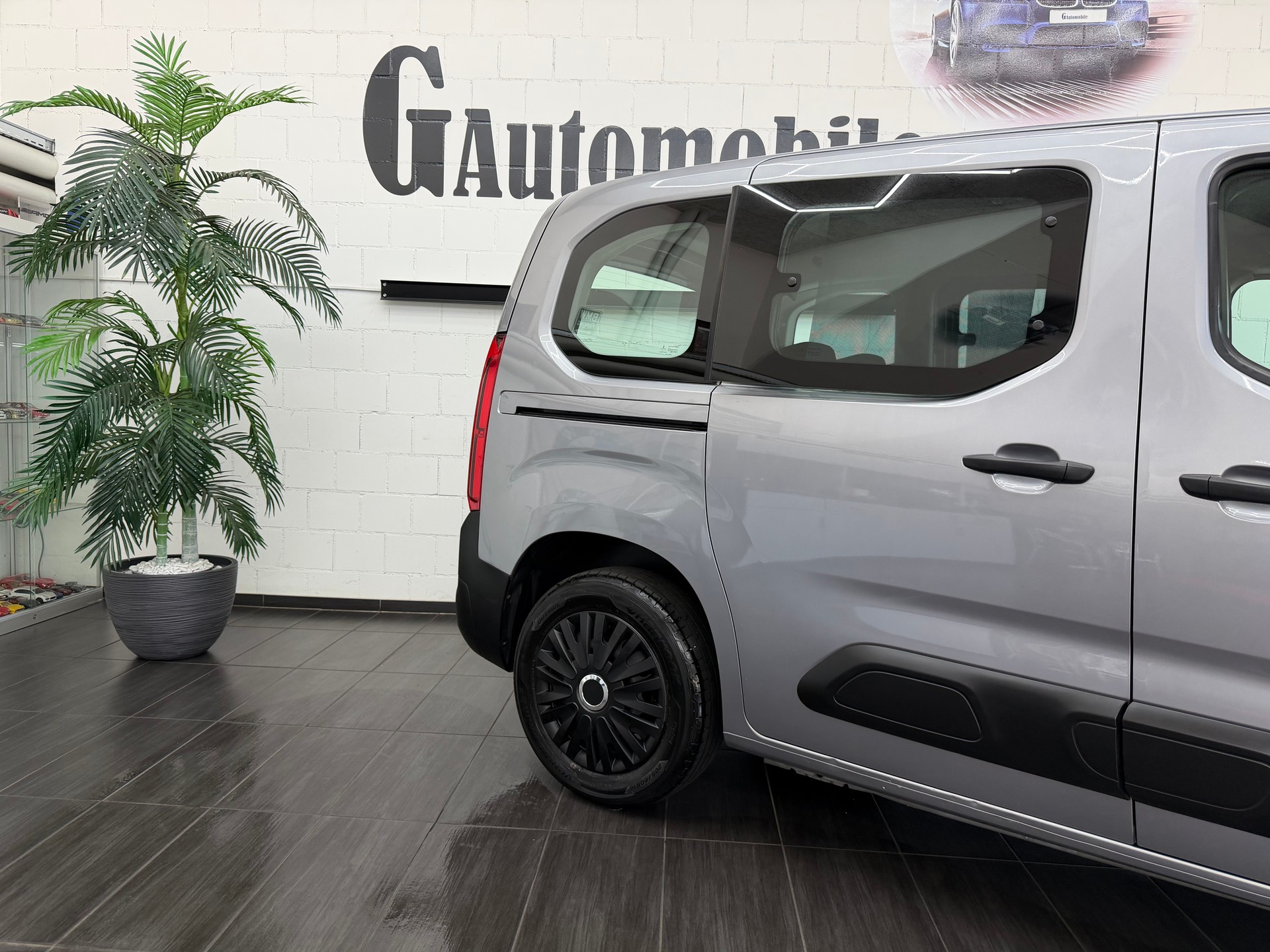 CITROEN Berlingo 1.2i PureTech Feel⭐️-showroom-element-3