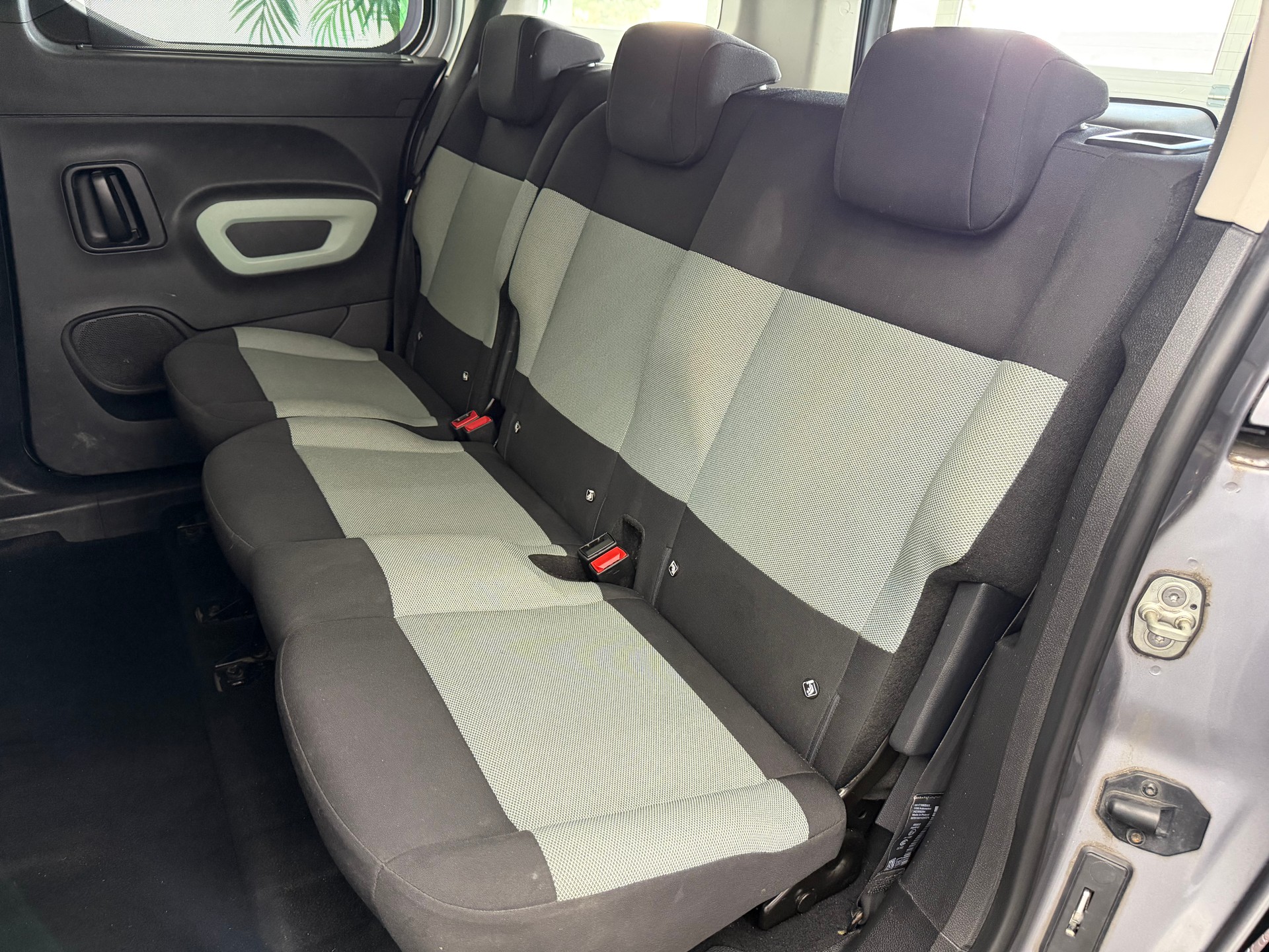 CITROEN Berlingo 1.2i PureTech Feel⭐️-image-12