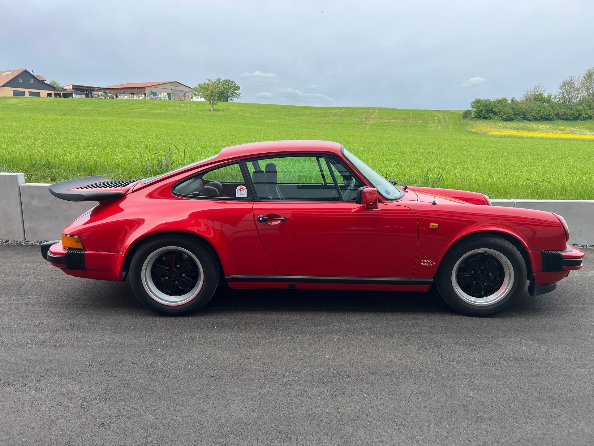 PORSCHE 911 Carrera-image-5