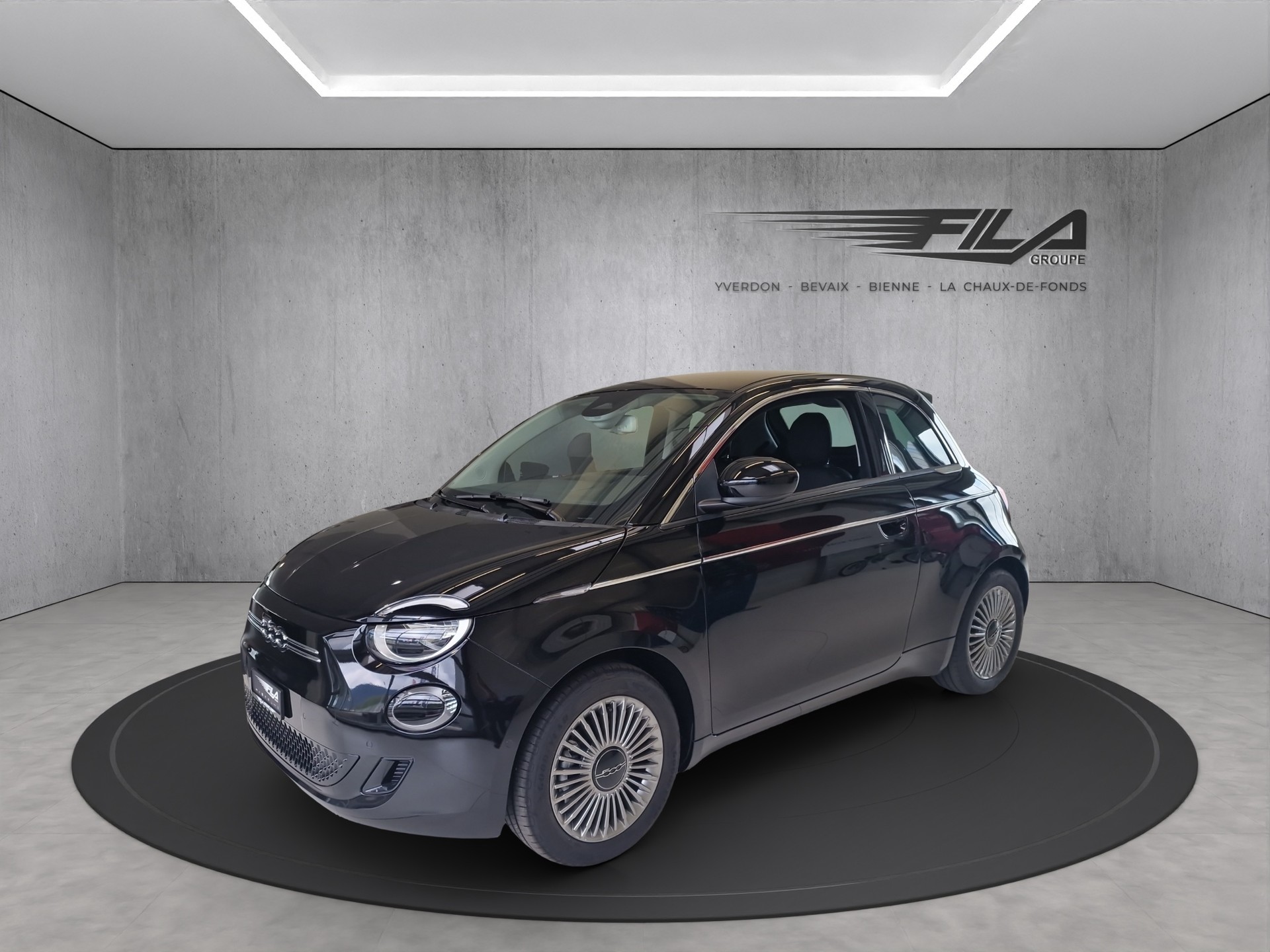 FIAT 500e Swiss Edition 3+1-image-0