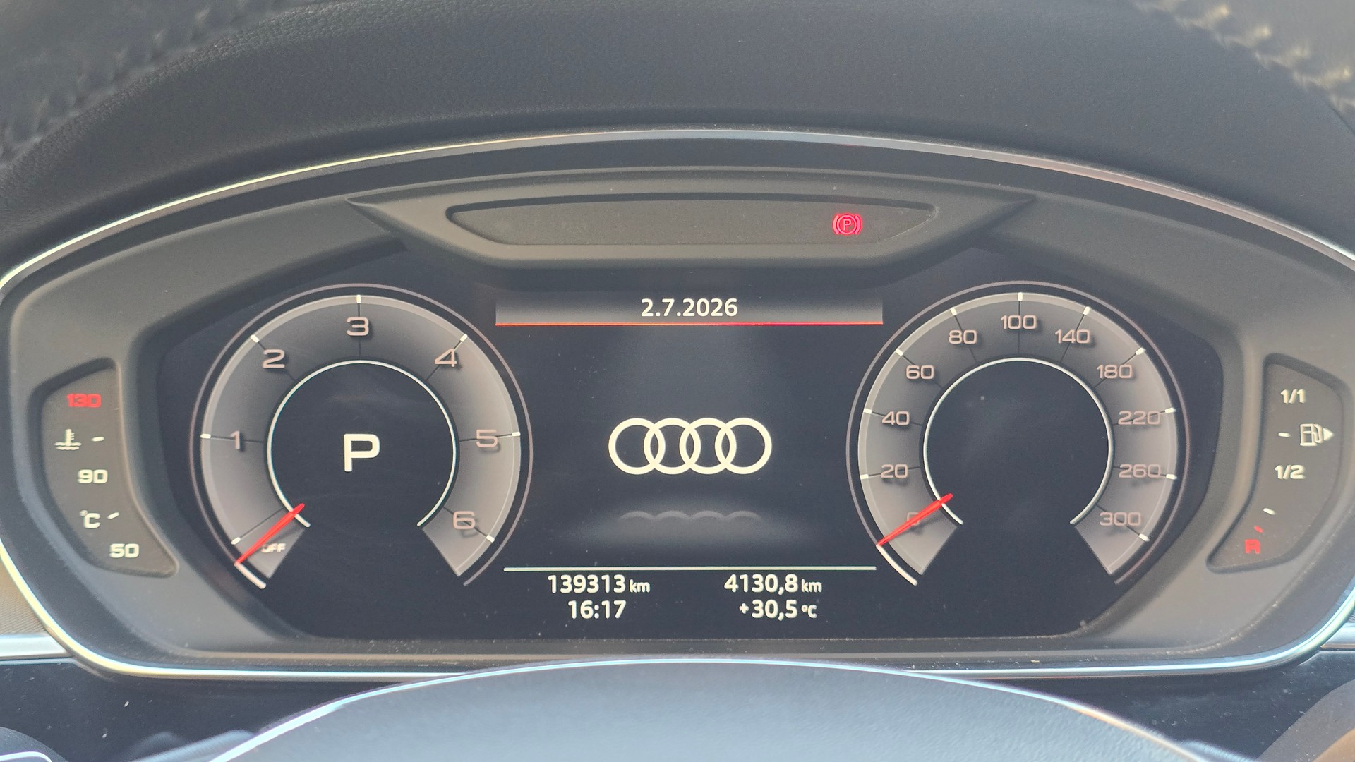 AUDI A8 50 TDI quattro tiptronic-image-15