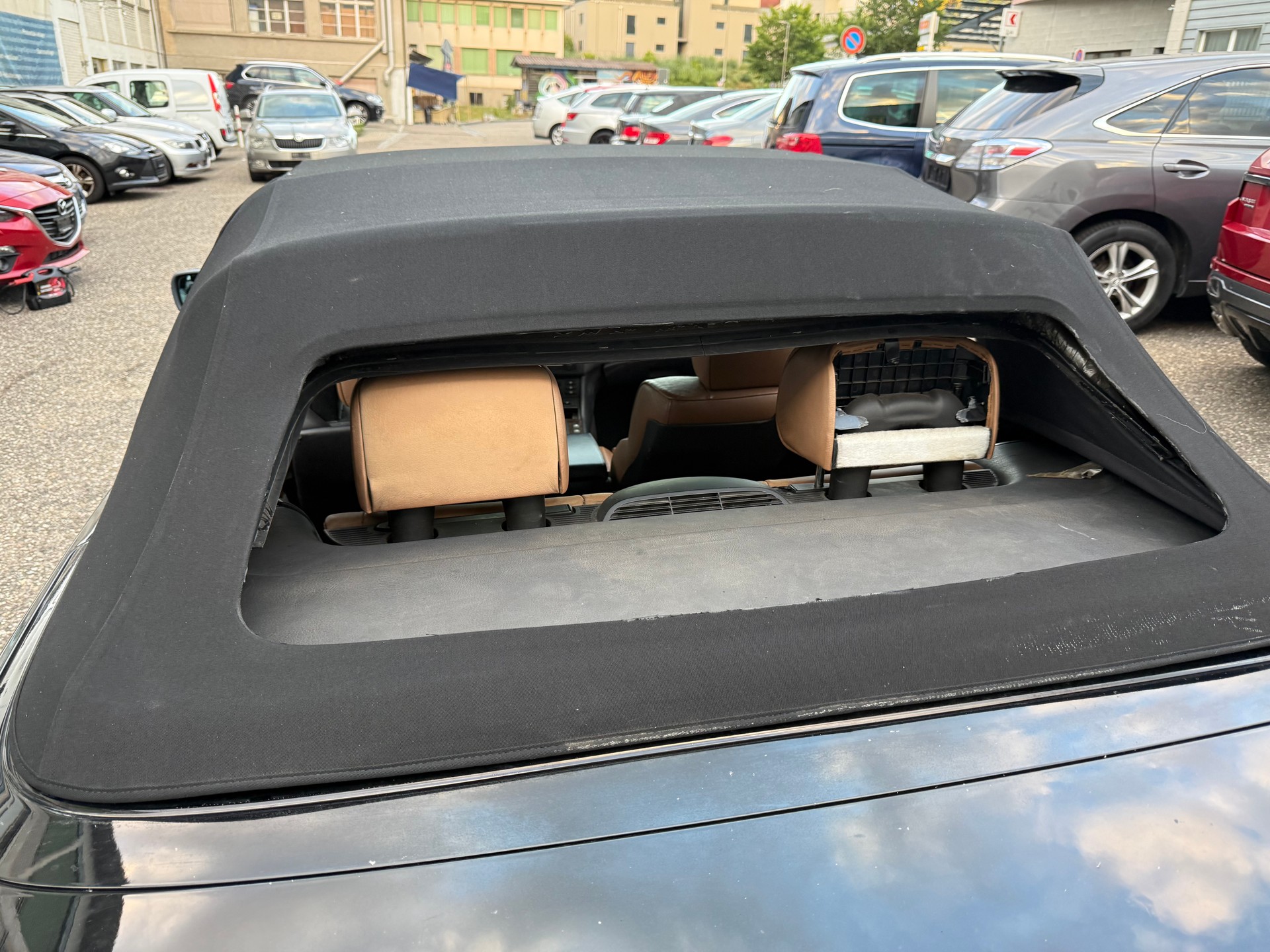 BMW 330Ci Cabriolet M-Paket ab Werk-image-11