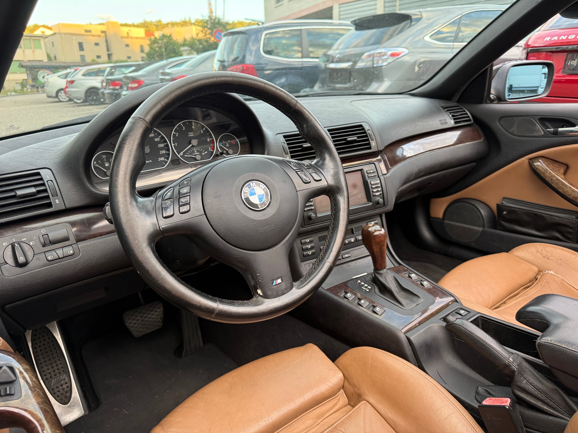 BMW 330Ci Cabriolet M-Paket ab Werk-image-15