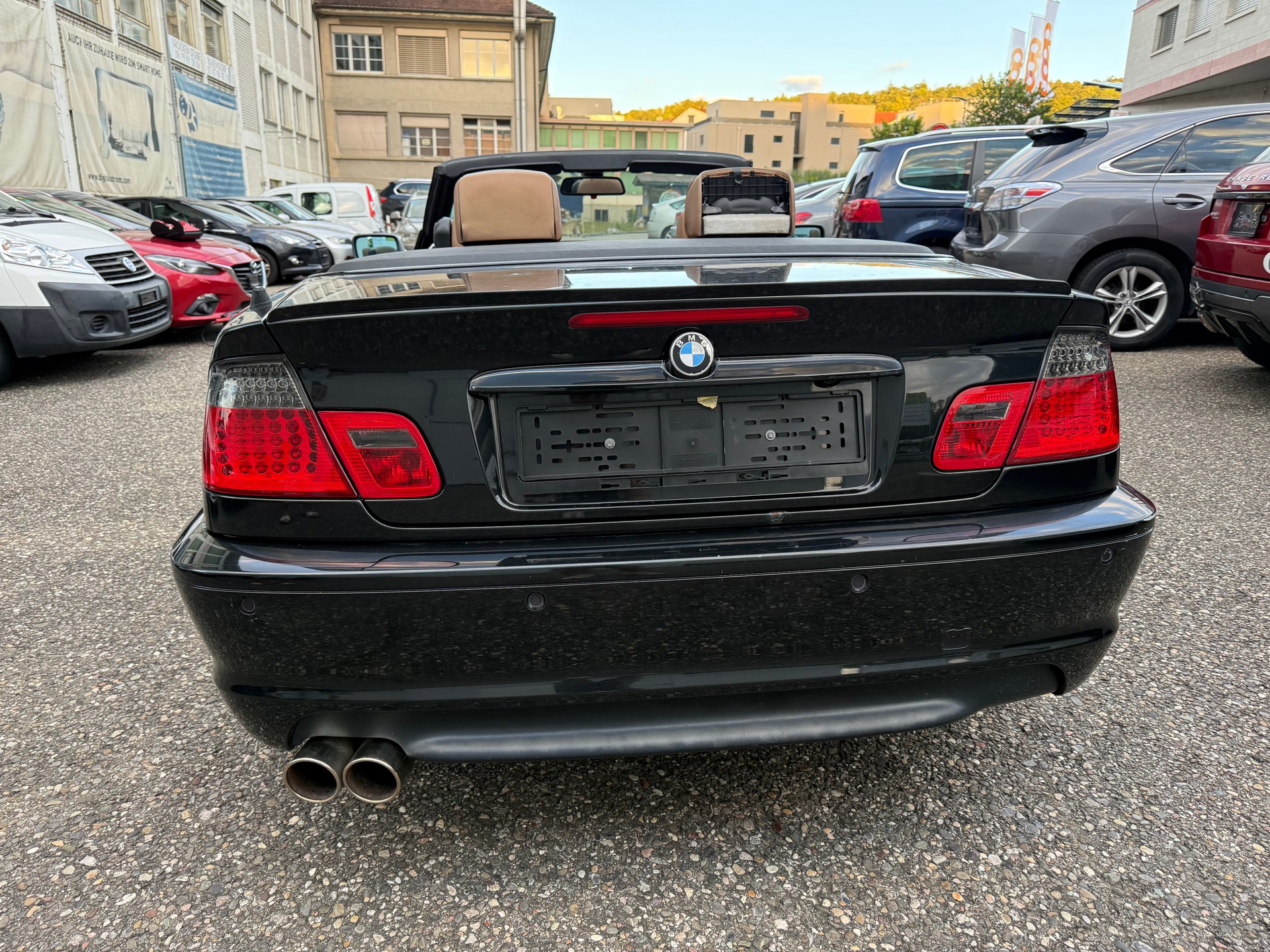 BMW 330Ci Cabriolet M-Paket ab Werk-image-4