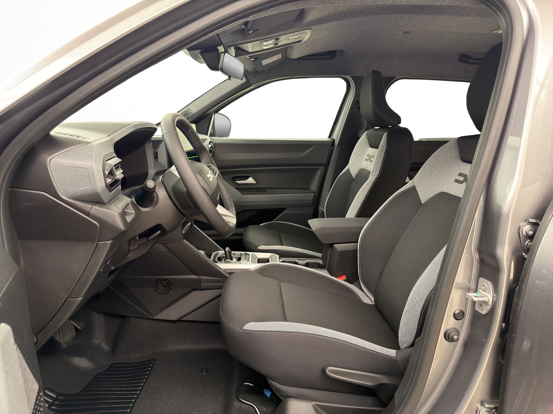 DACIA Duster 1.8 Hybrid Journey-image-7