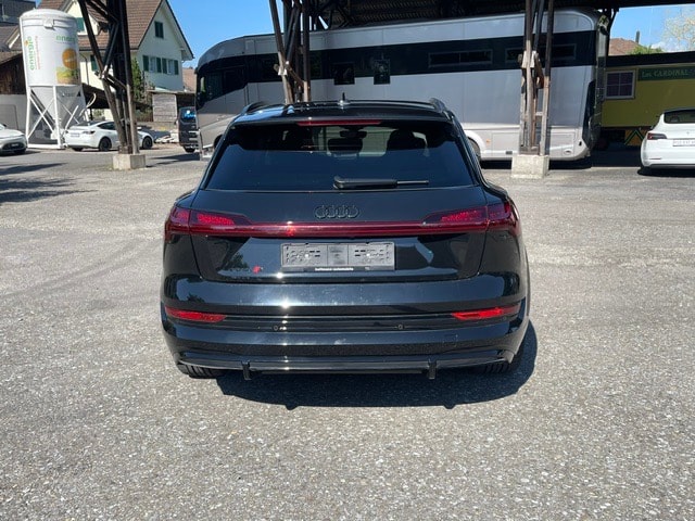 AUDI e-tron S quattro-image-5