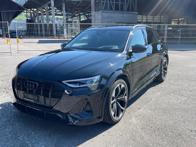 AUDI e-tron S quattro-image-1