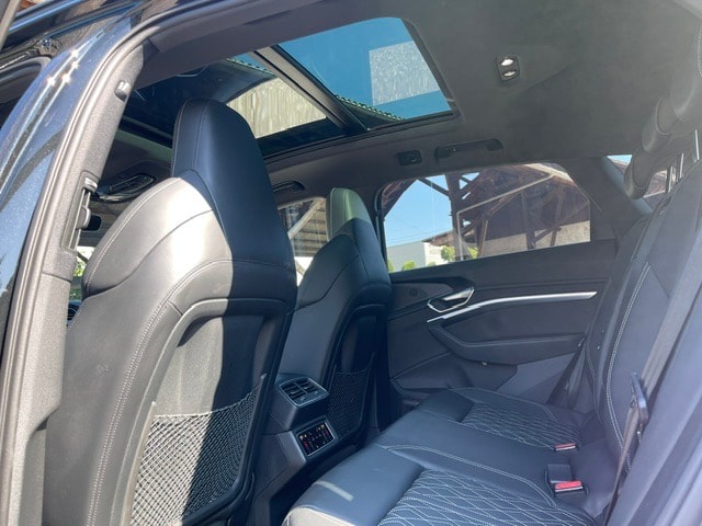 AUDI e-tron S quattro-image-10